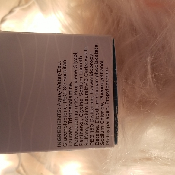 Neostrata Restore PHA Facial cleanser - Picture 3 of 4